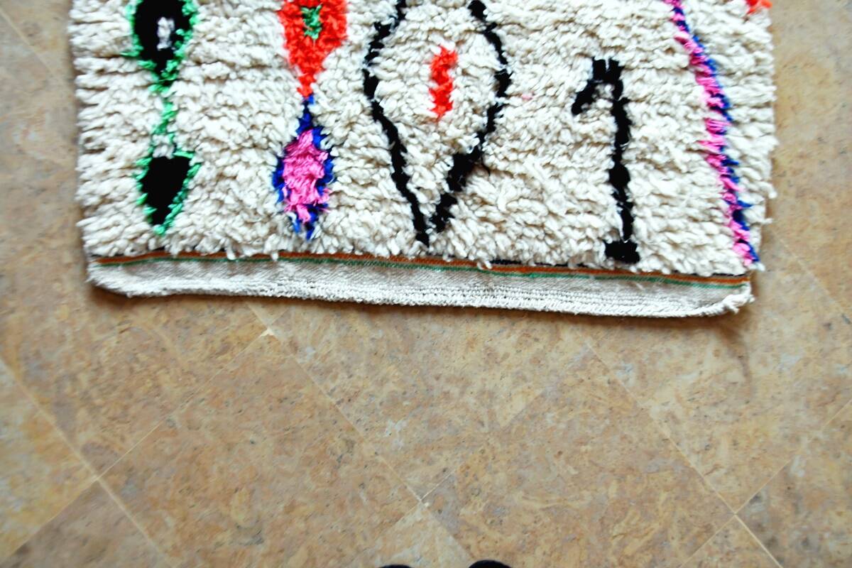 New moroccan azilal berber carpet