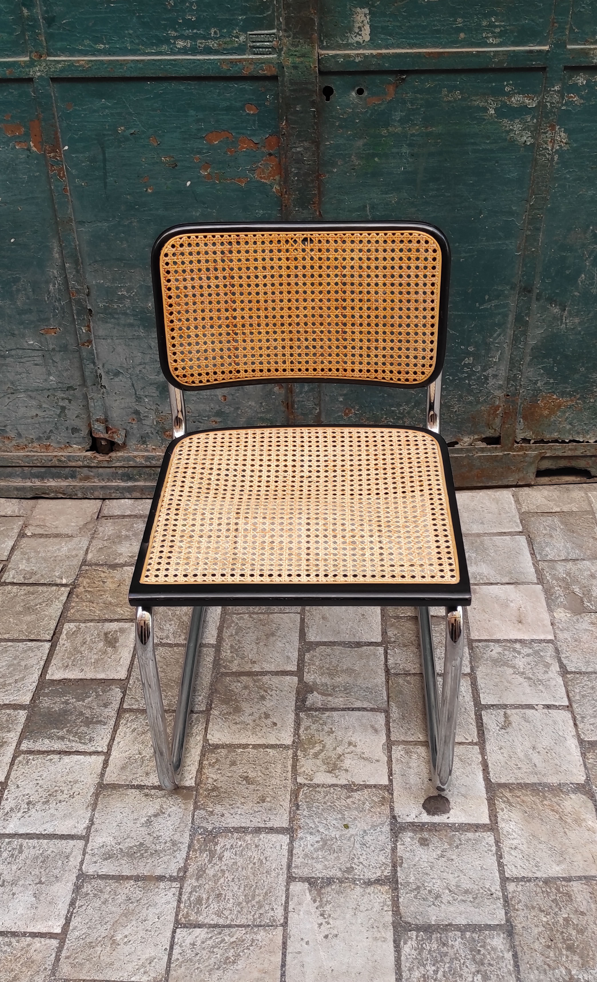 Marcel Breuer Black Cesca B32 chair
