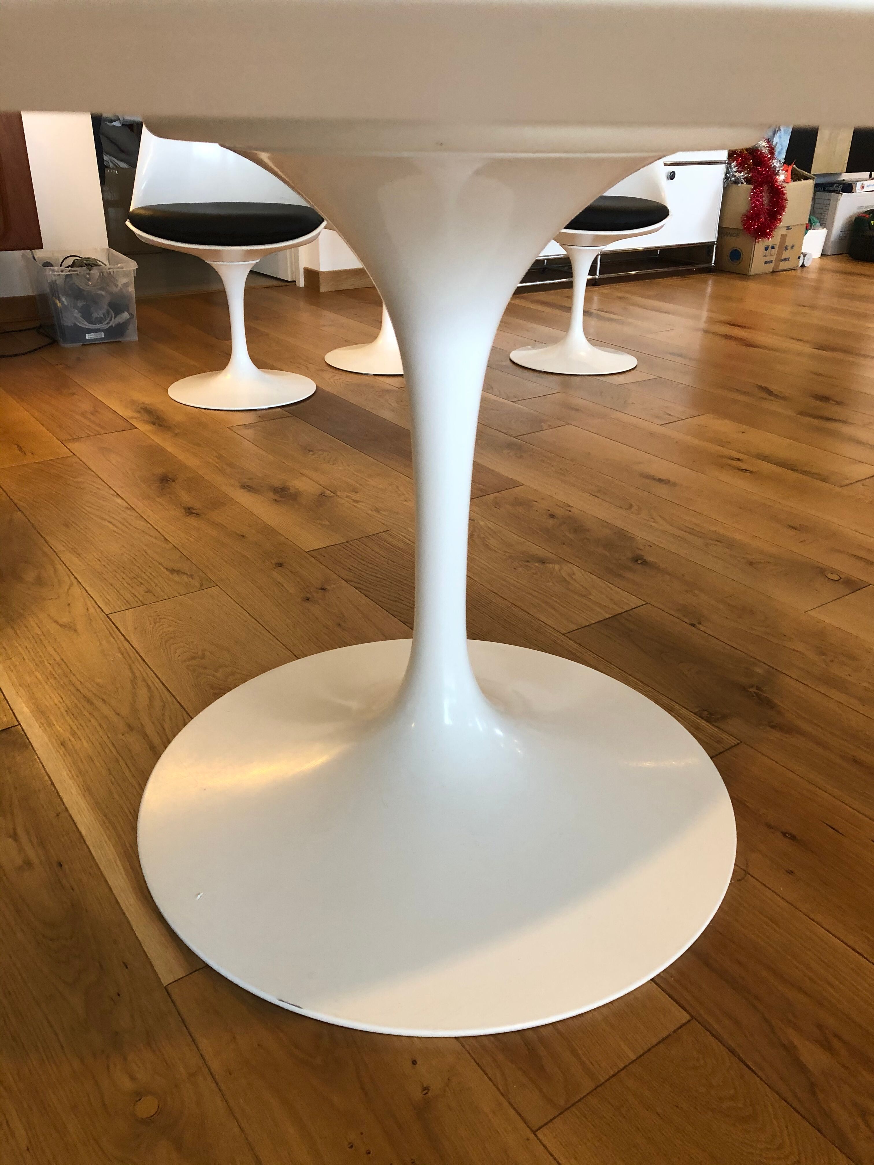 Table Tulip Knoll Eero Saarinen 137 cm