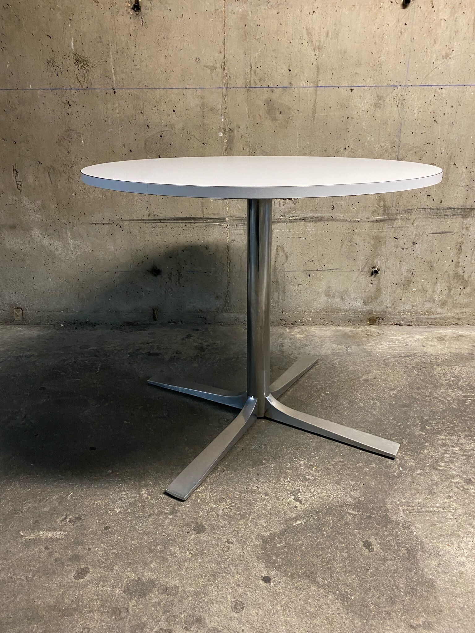 Vintage dining table Roche Bobois