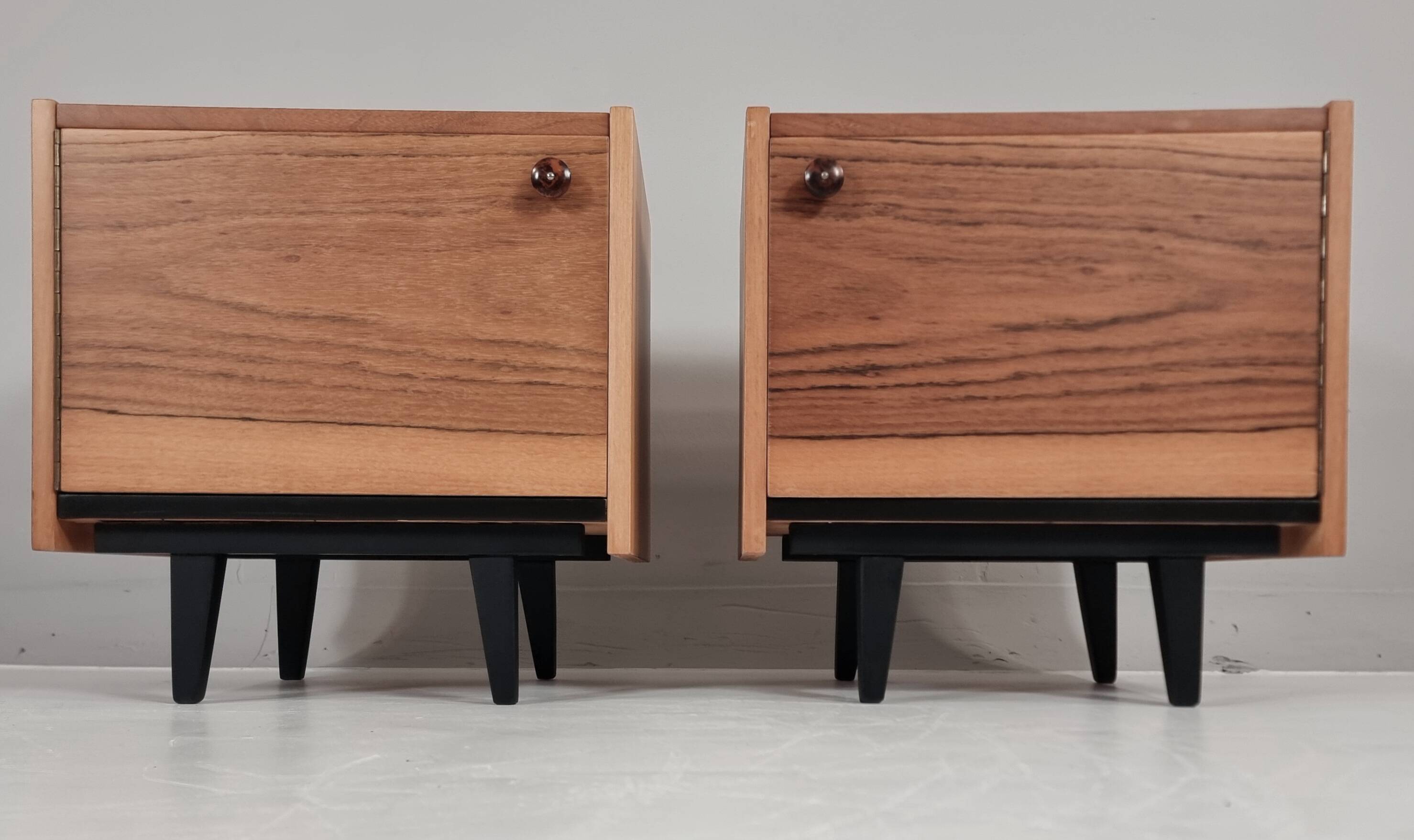 Tables de chevet, années 1970, lot de 2