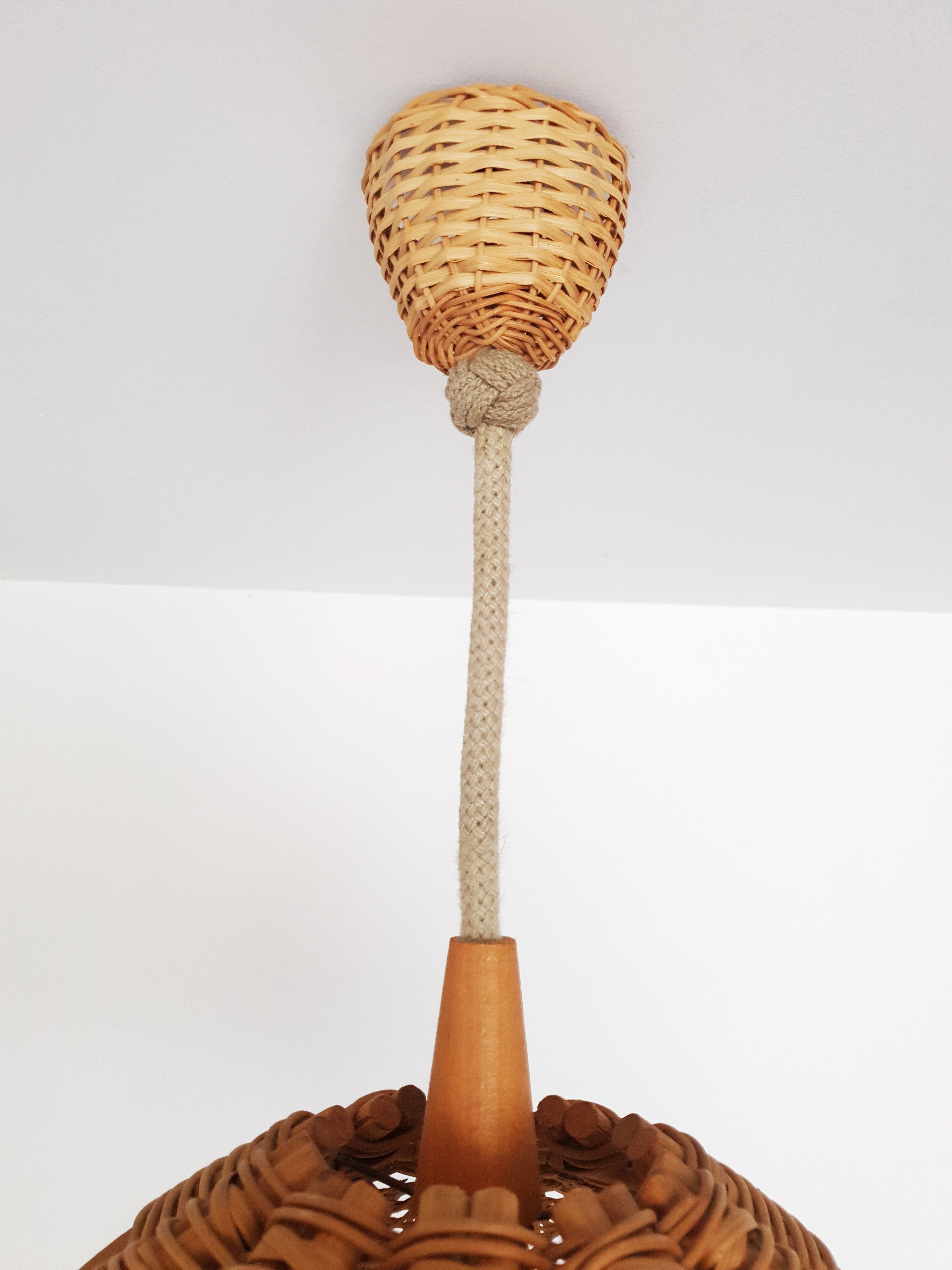 Wicker flower hanging