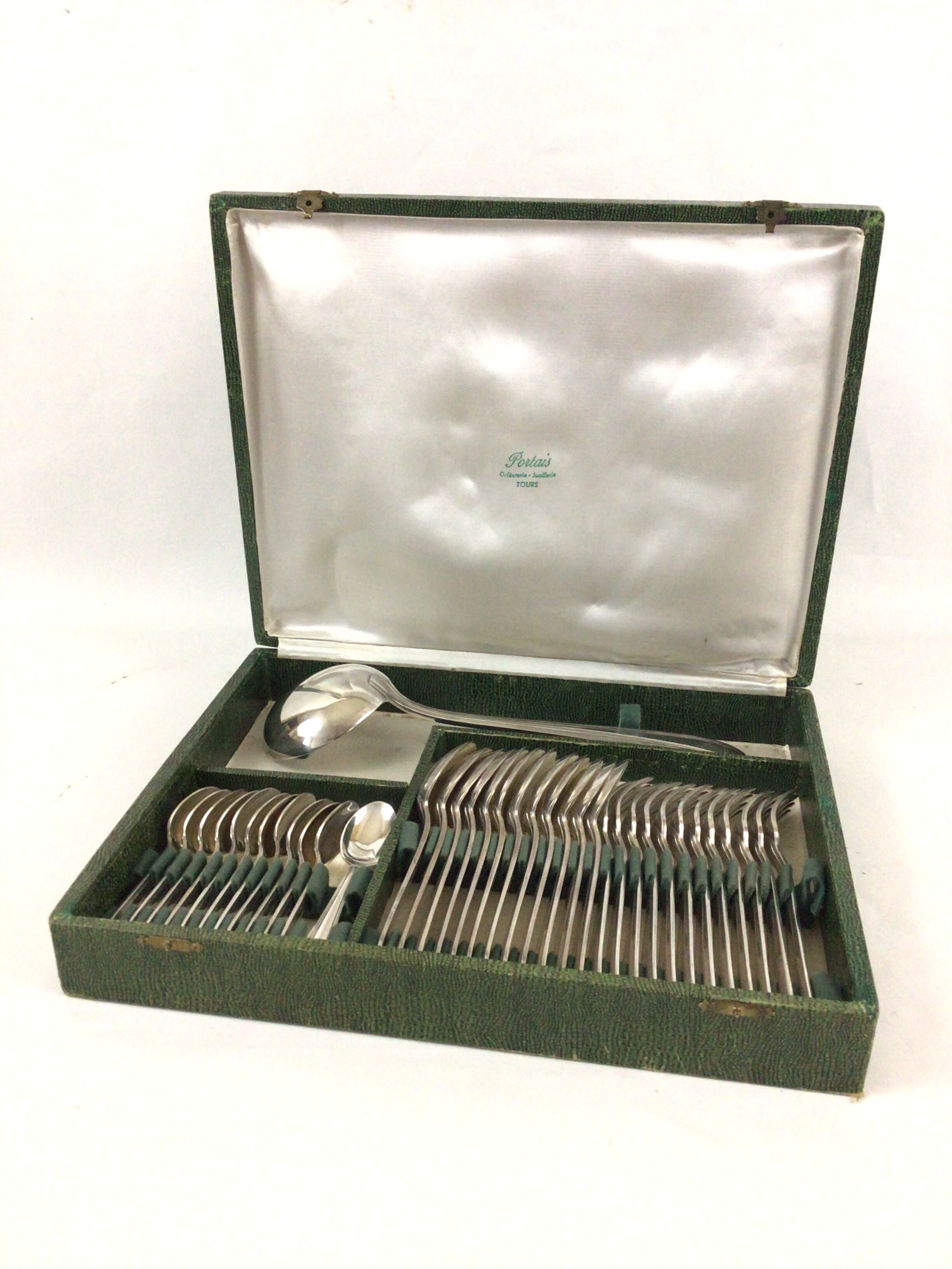 Silver metal housewife Dixi Art deco 37 pcs