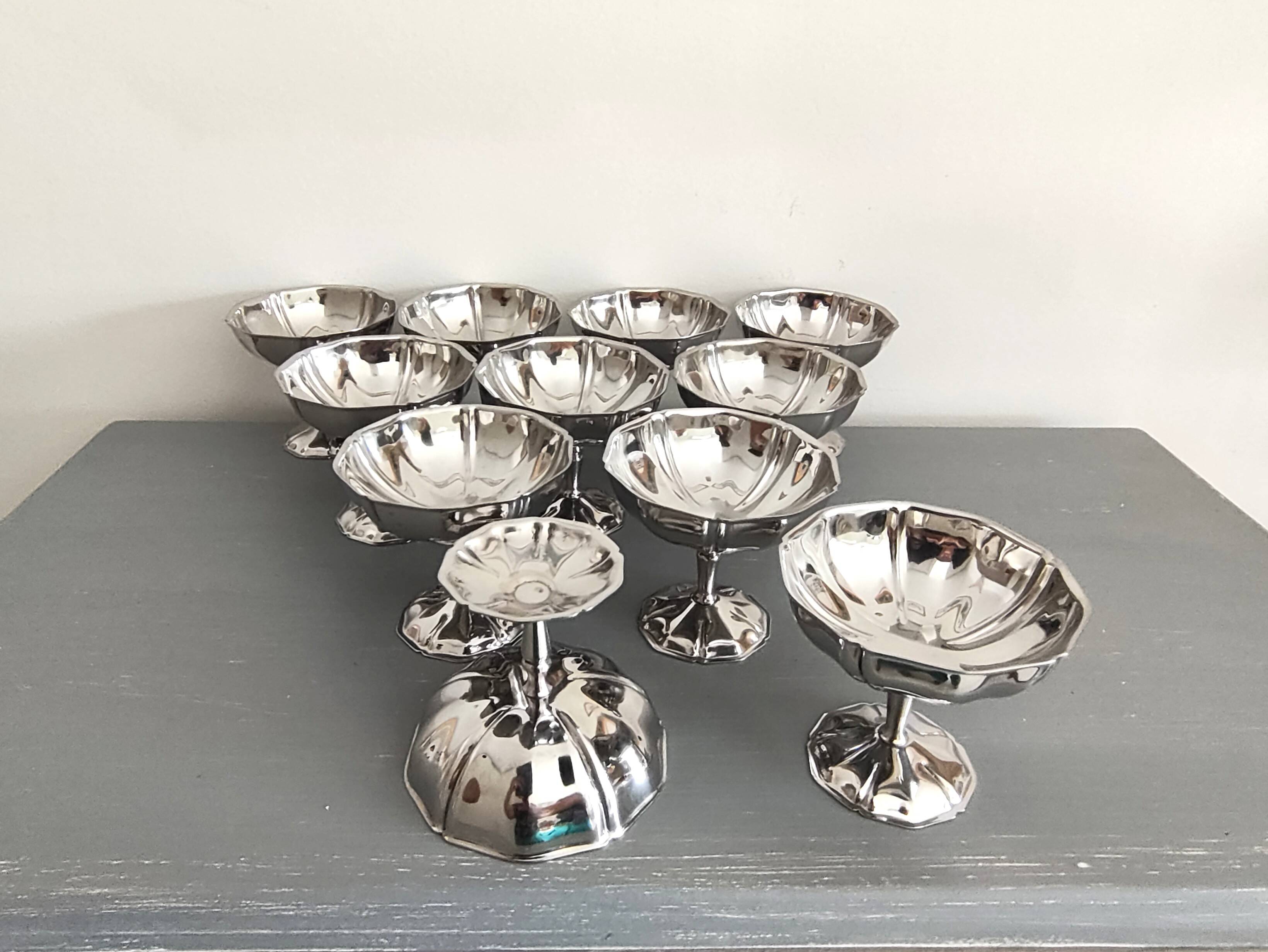 Lot de 11 coupes à glace années 60