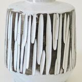 Ceramic vase by Nel Goedhart H9.5cm