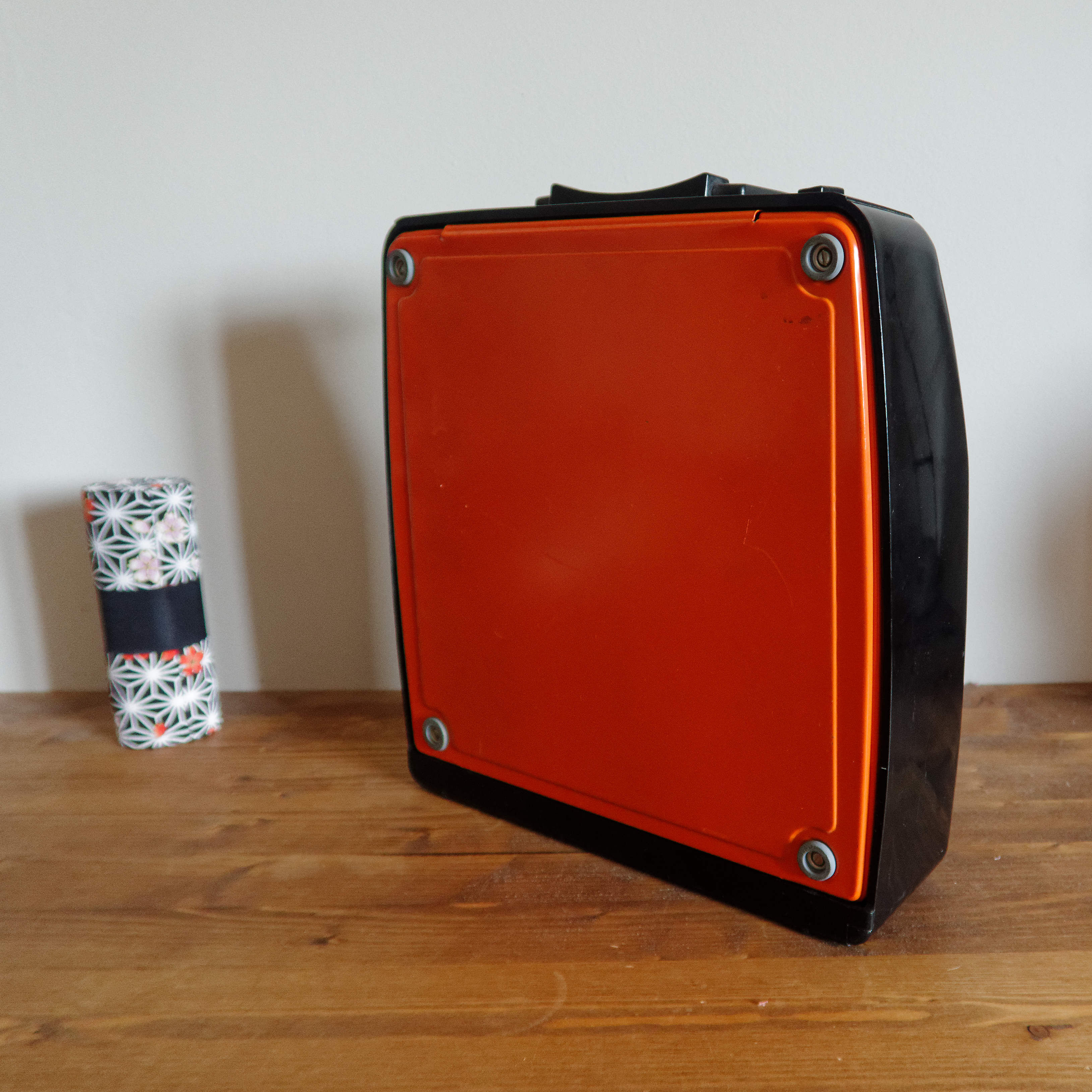 Machine à écrire vintage orange brother 210
