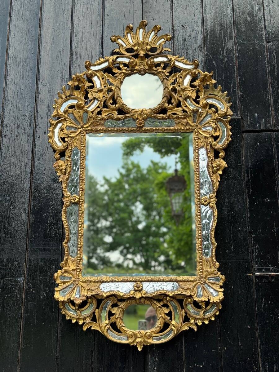 Louis XV style mirror with parecloses in gilded wood, early 19th century, Empire A