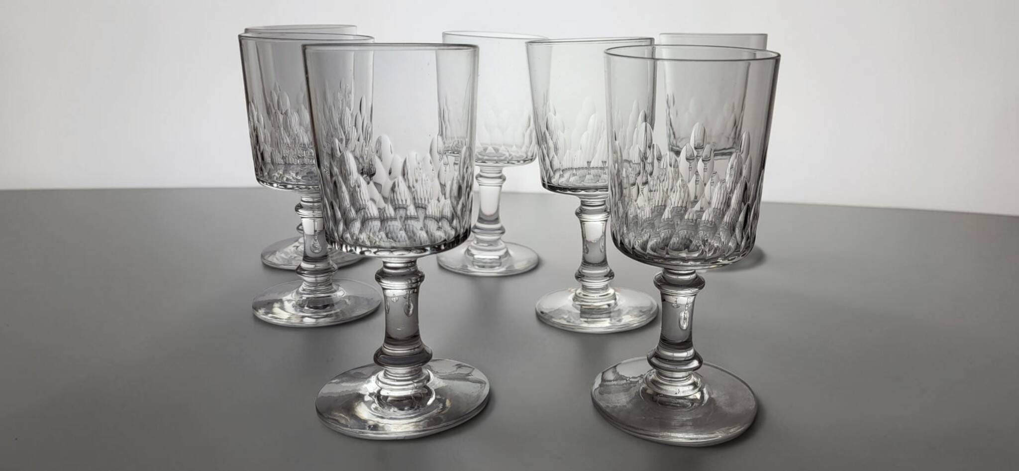 Baccarat - 7 verres à vin modèle Champigny Richelieu