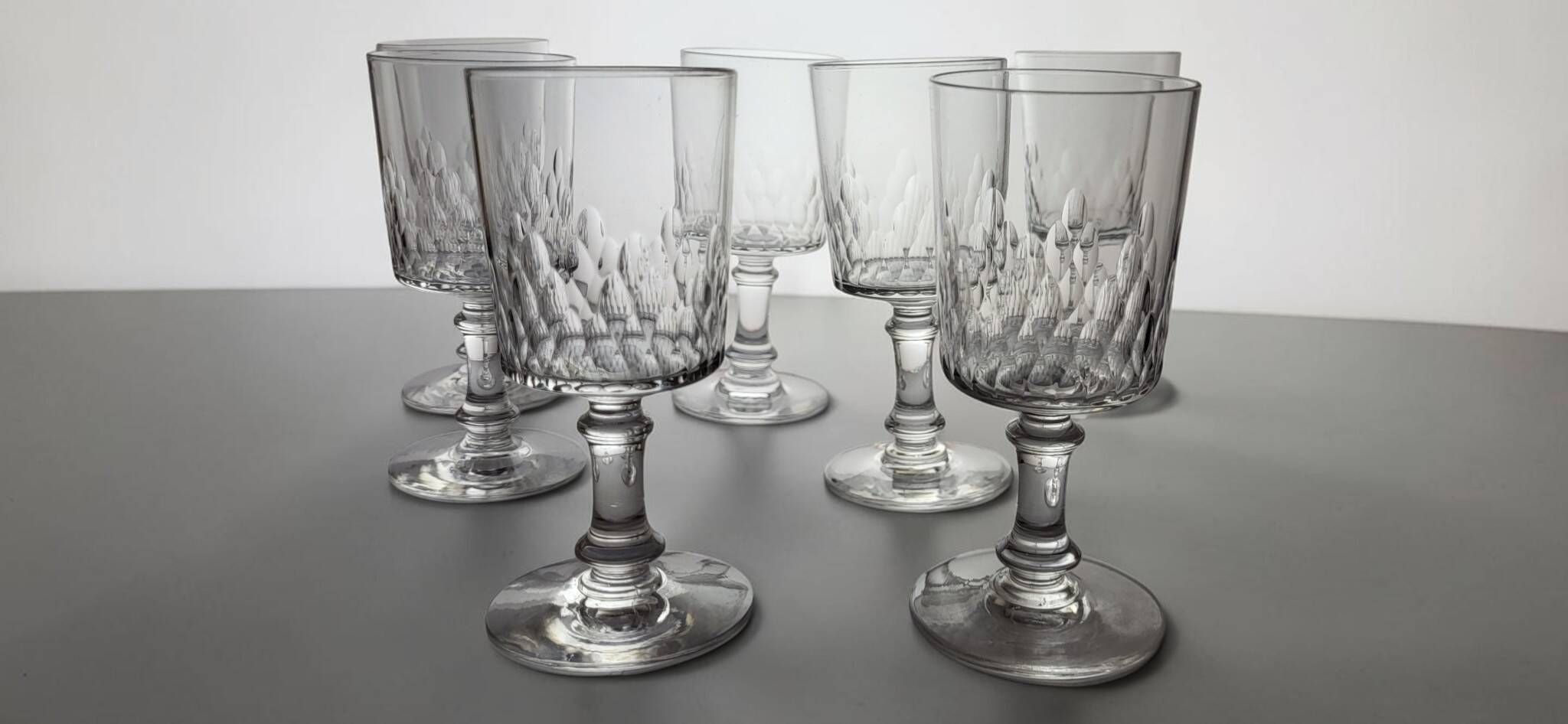 Baccarat - 7 verres à vin modèle Champigny Richelieu