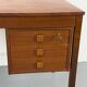 Petit bureau en teck avec trois tiroirs de Domino Møbler, années 1970.