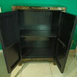Chinese sideboard lacquered and hand painted