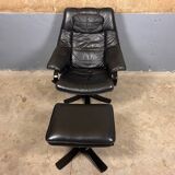 Fauteuil pivotant Skalma avec repose-pieds design danois