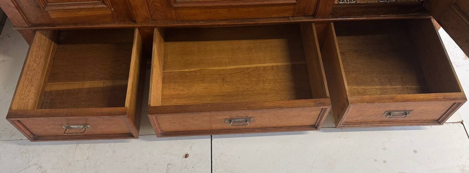 Armoire parisienne de 1925