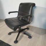 Sapper armchair edited by Knoll