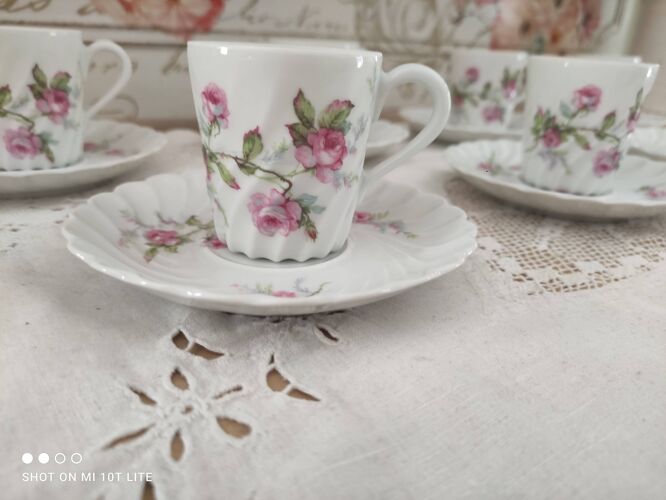 Lot de 7 tasses à café expresso en porcelaine de Limoges Haviland décor roses anciennes