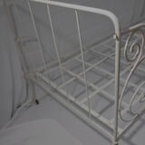 Forged iron bed