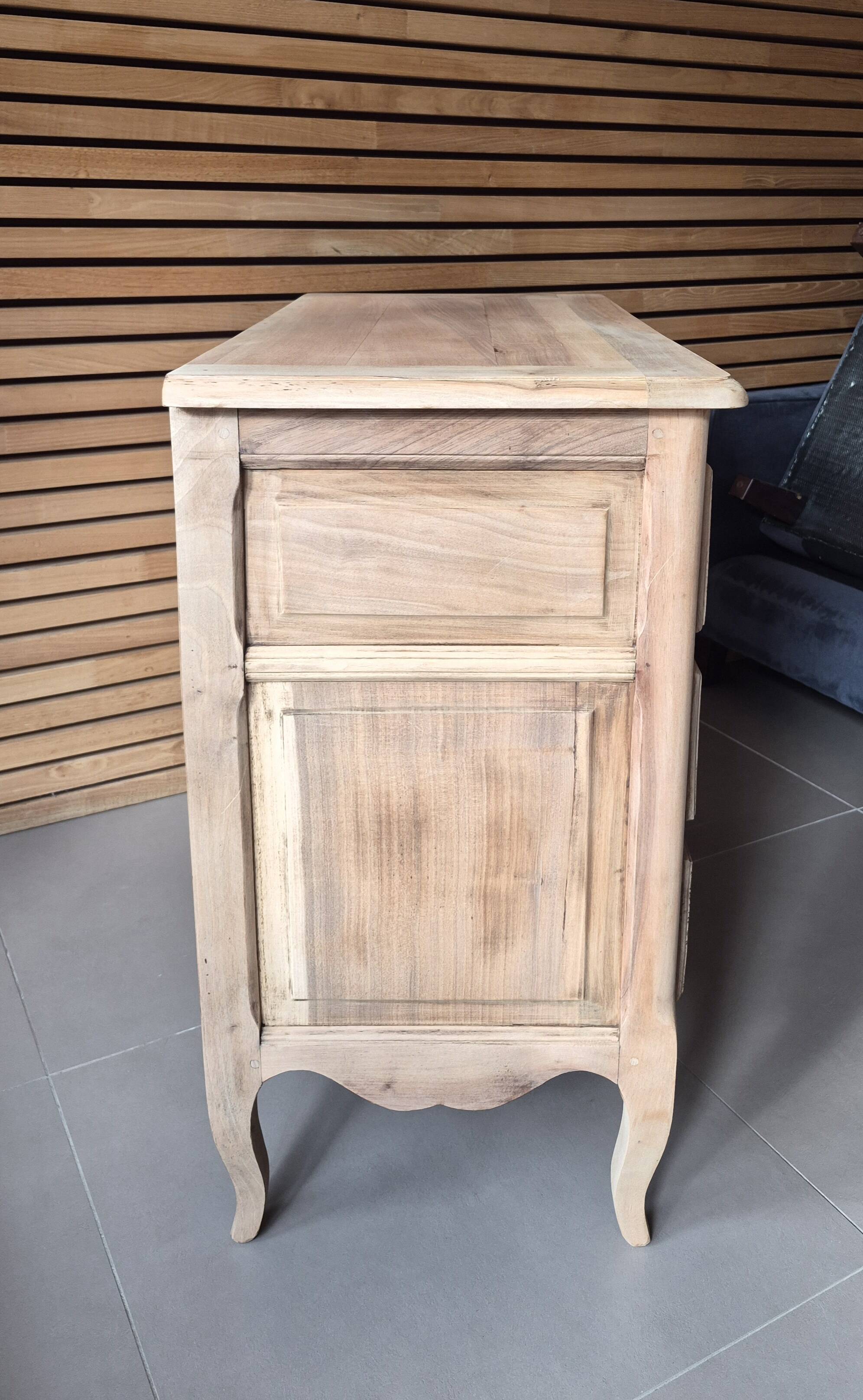 Regency style commode