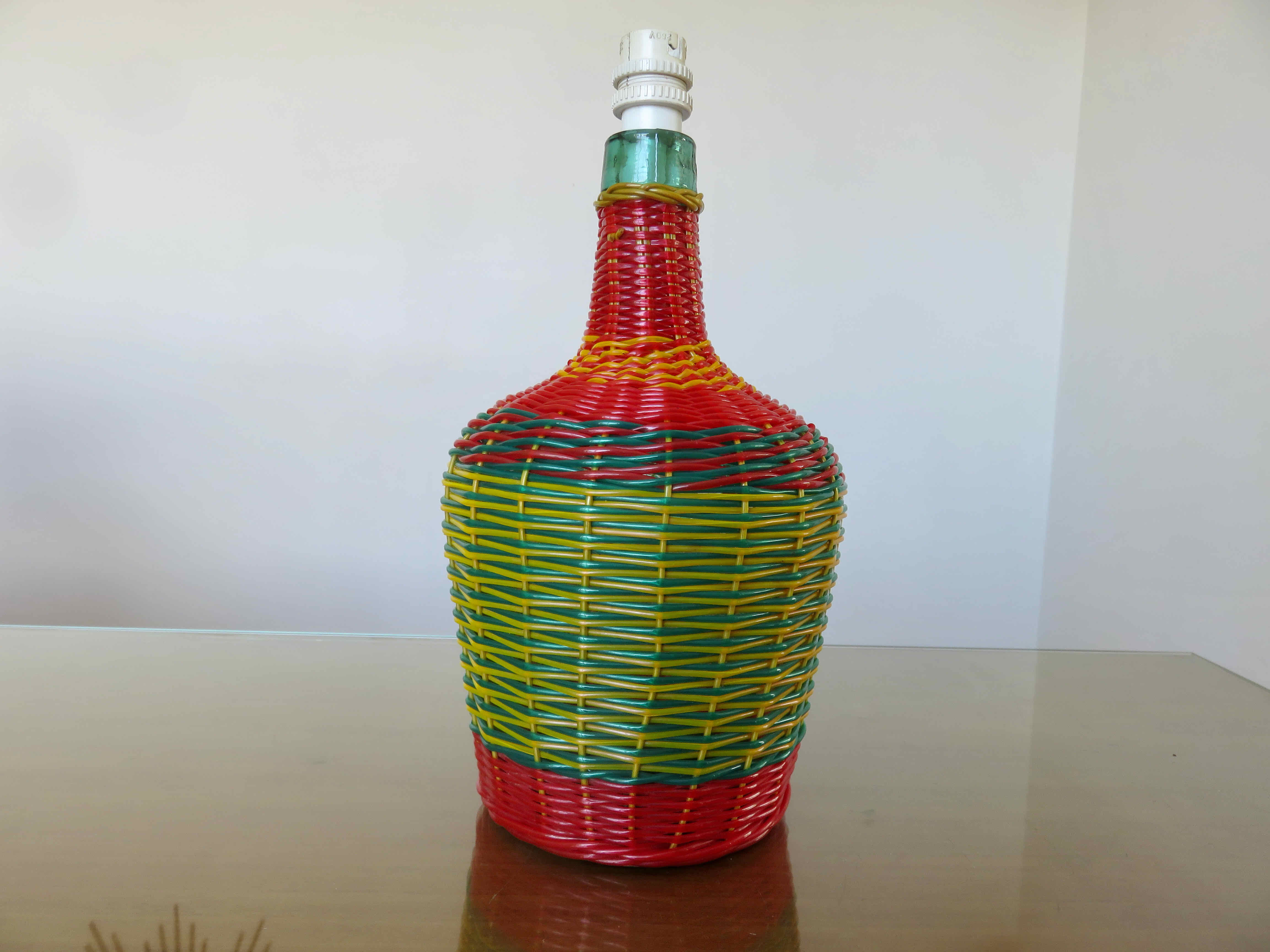 Bottle lamp in scoubidou, lampshade in rattan years 50/60