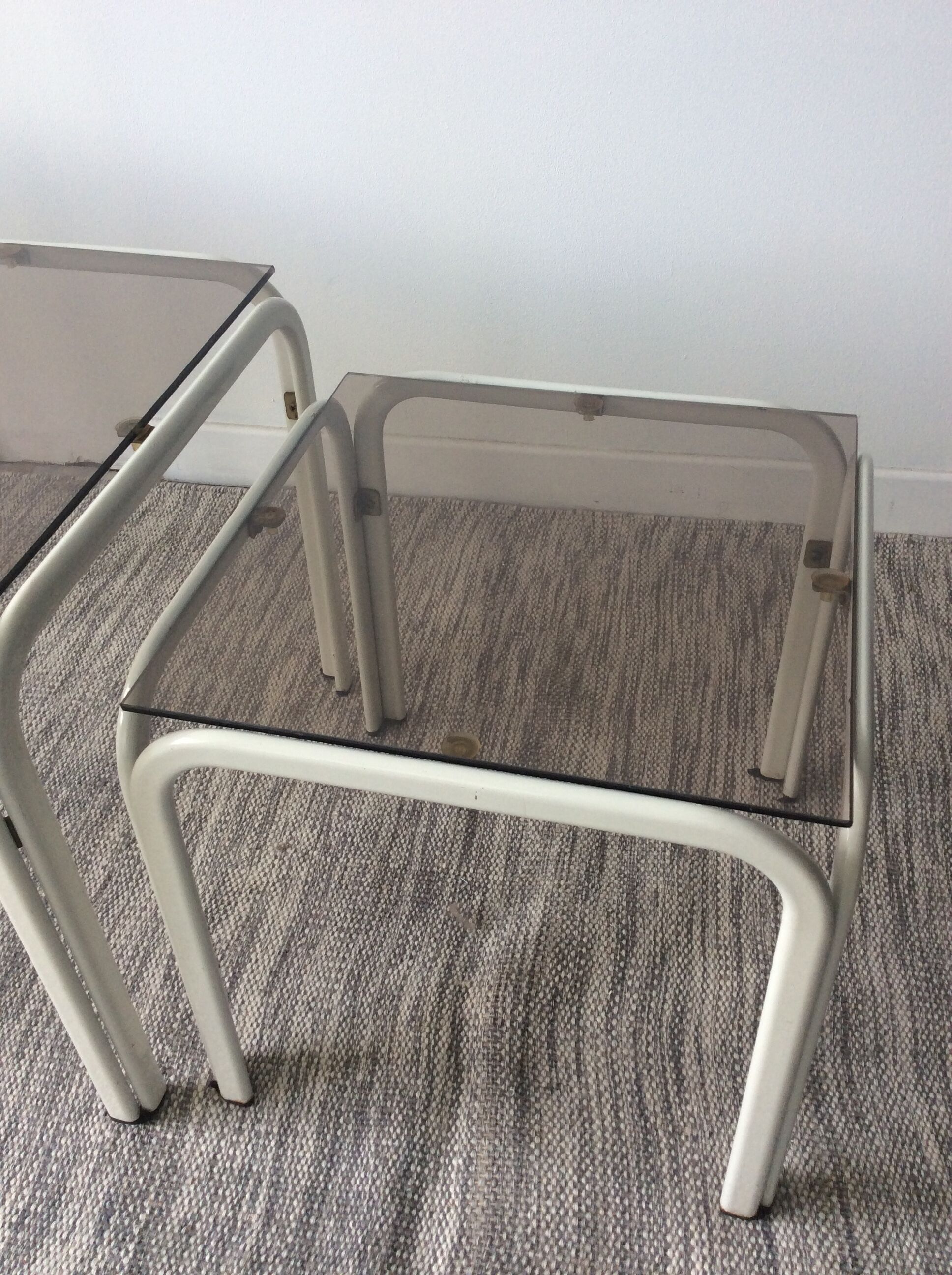 Series of 3 vintage pull-out tables from the 70s