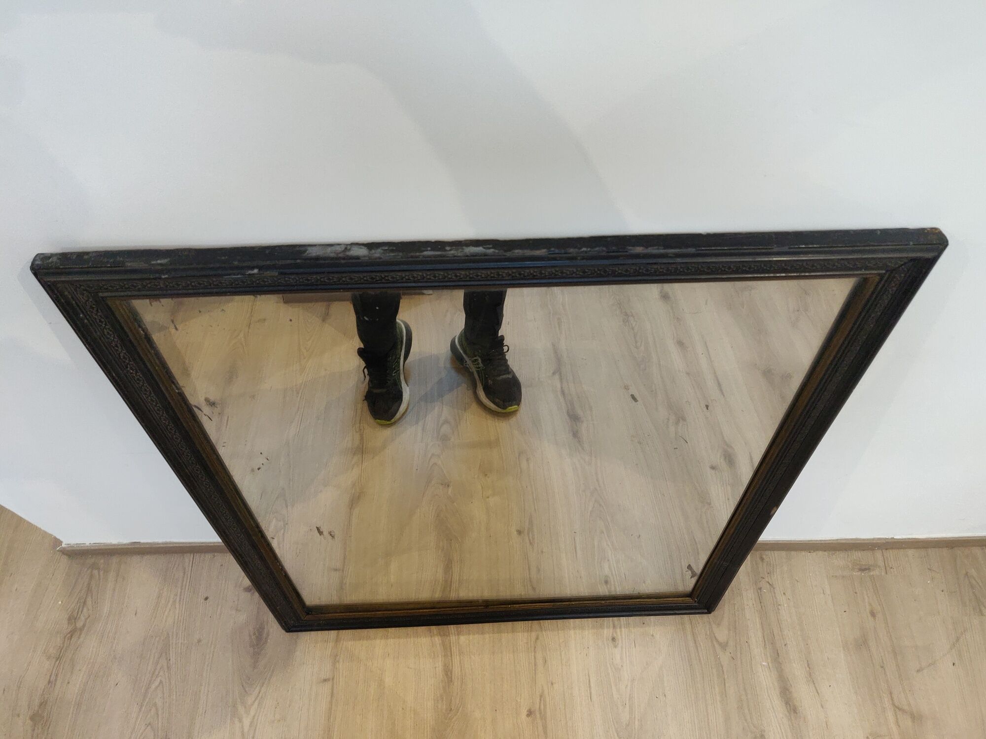 Mirror in black molded wood 109x93 Napoleon III era