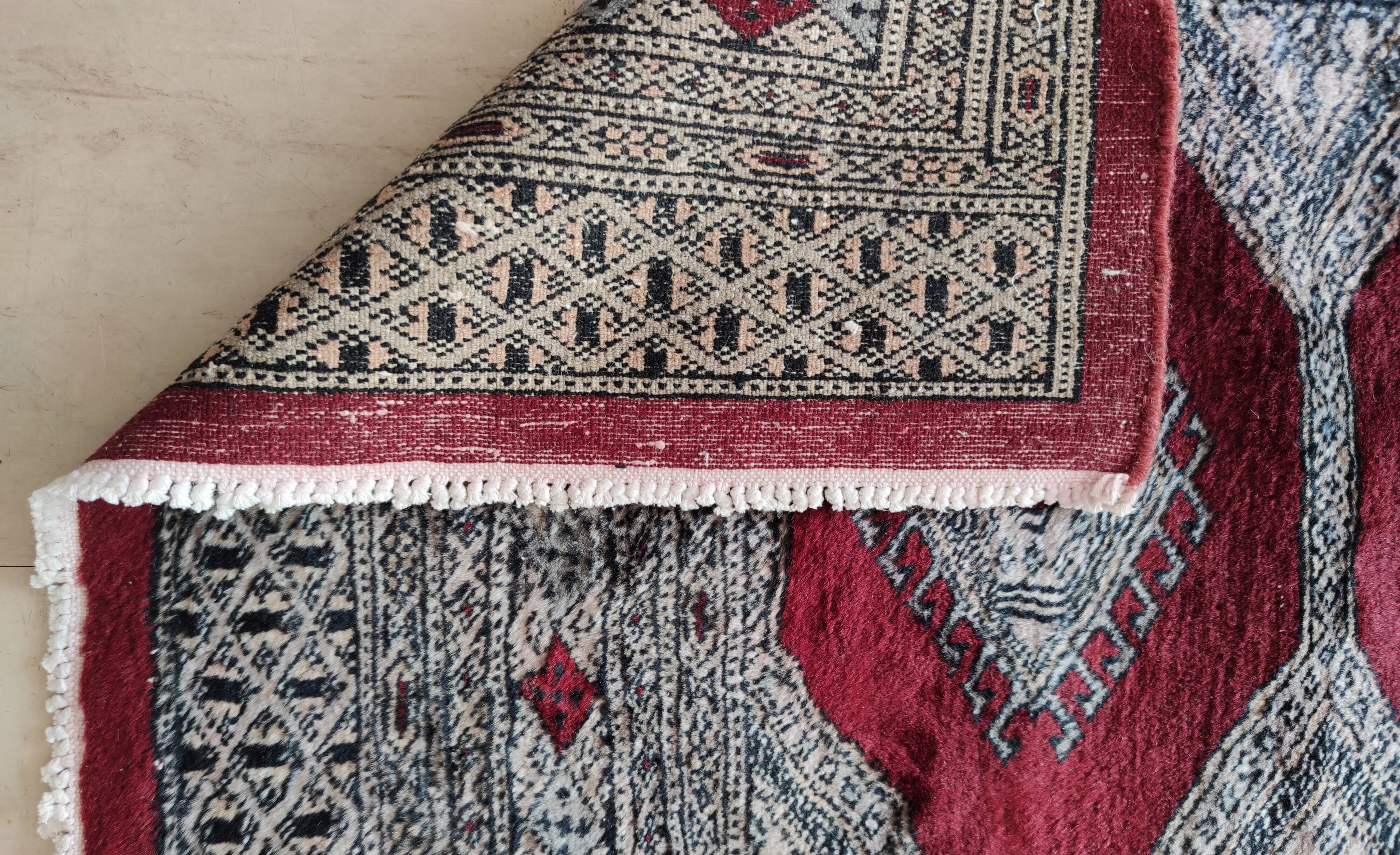 Bukhara-samarkand rug 188 x 126 cm clean tbe