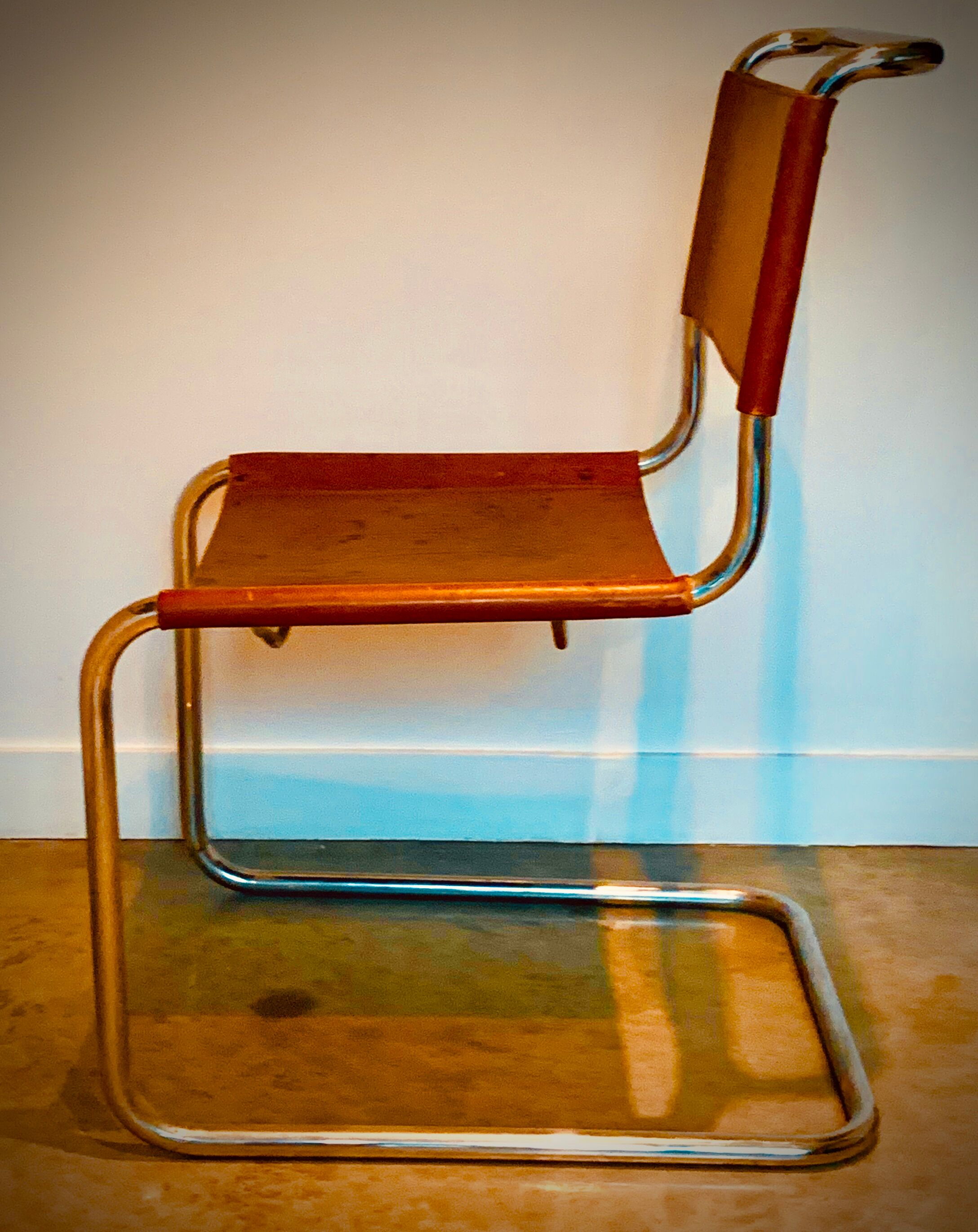 Marcel Breuer model B33 camel leather chairs, 1928