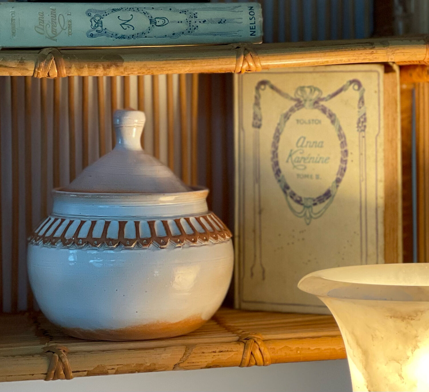 Glazed stoneware bonbonnière