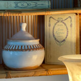 Glazed stoneware bonbonnière