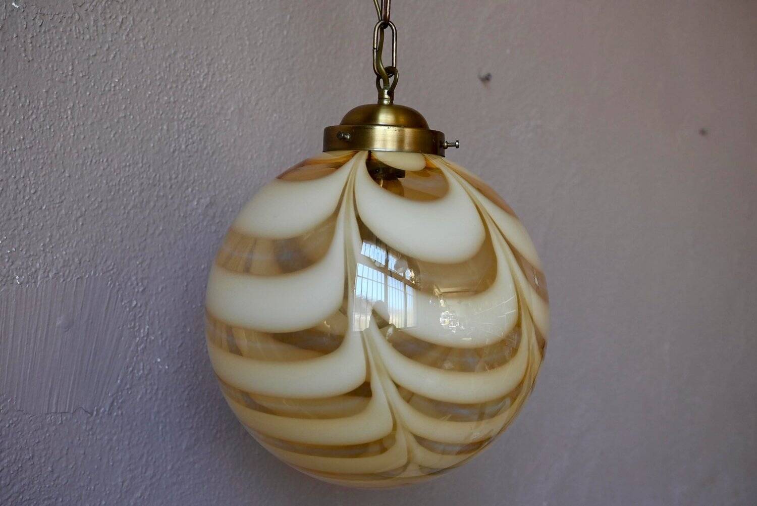 Suspension globe glass from Murano, marbled, brass, 1970s.