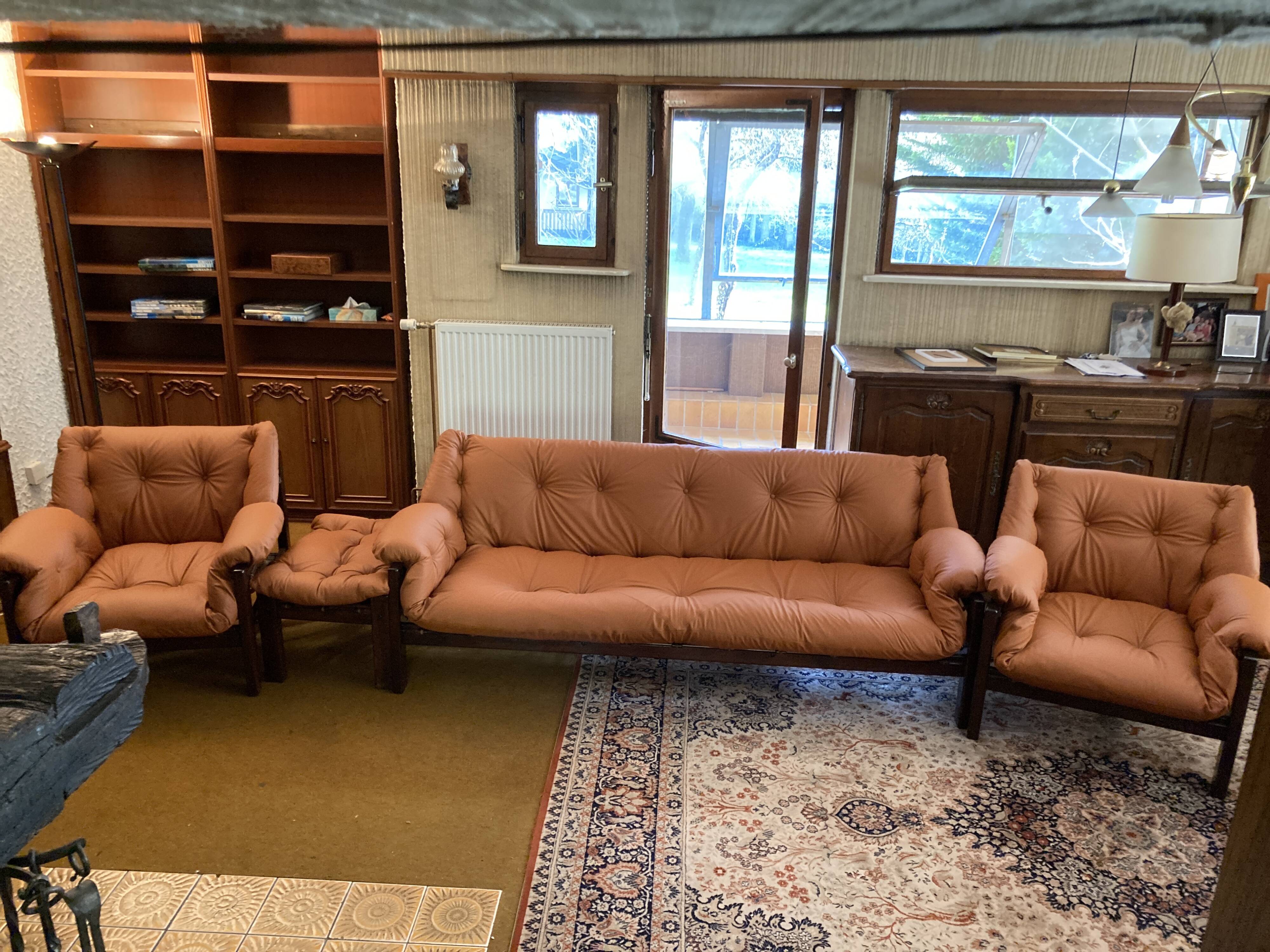 Rare set by JEAN GILLON, TIJUCA salon - 5 pieces - rosewood & leather