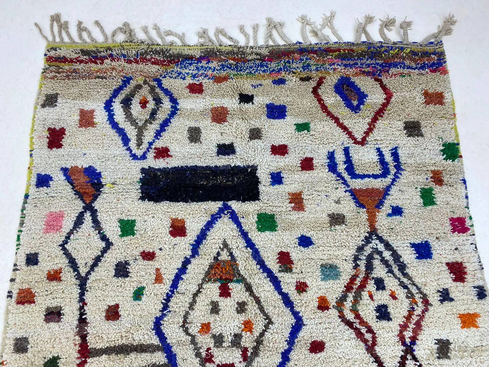 Handmade traditional carpet 250cm x 150cm Moroccan