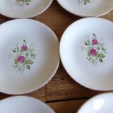 8 assiettes plates Gien modèle "Pompadour"