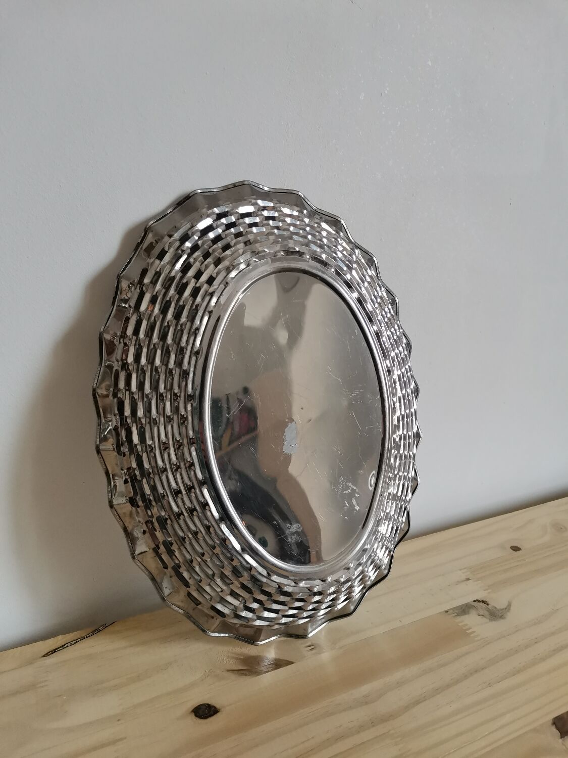 Vintage breadbasket in expanded metal