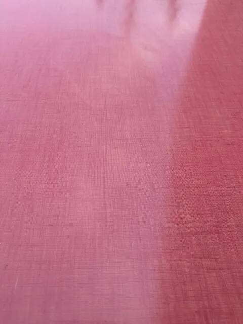Table en formica rouge