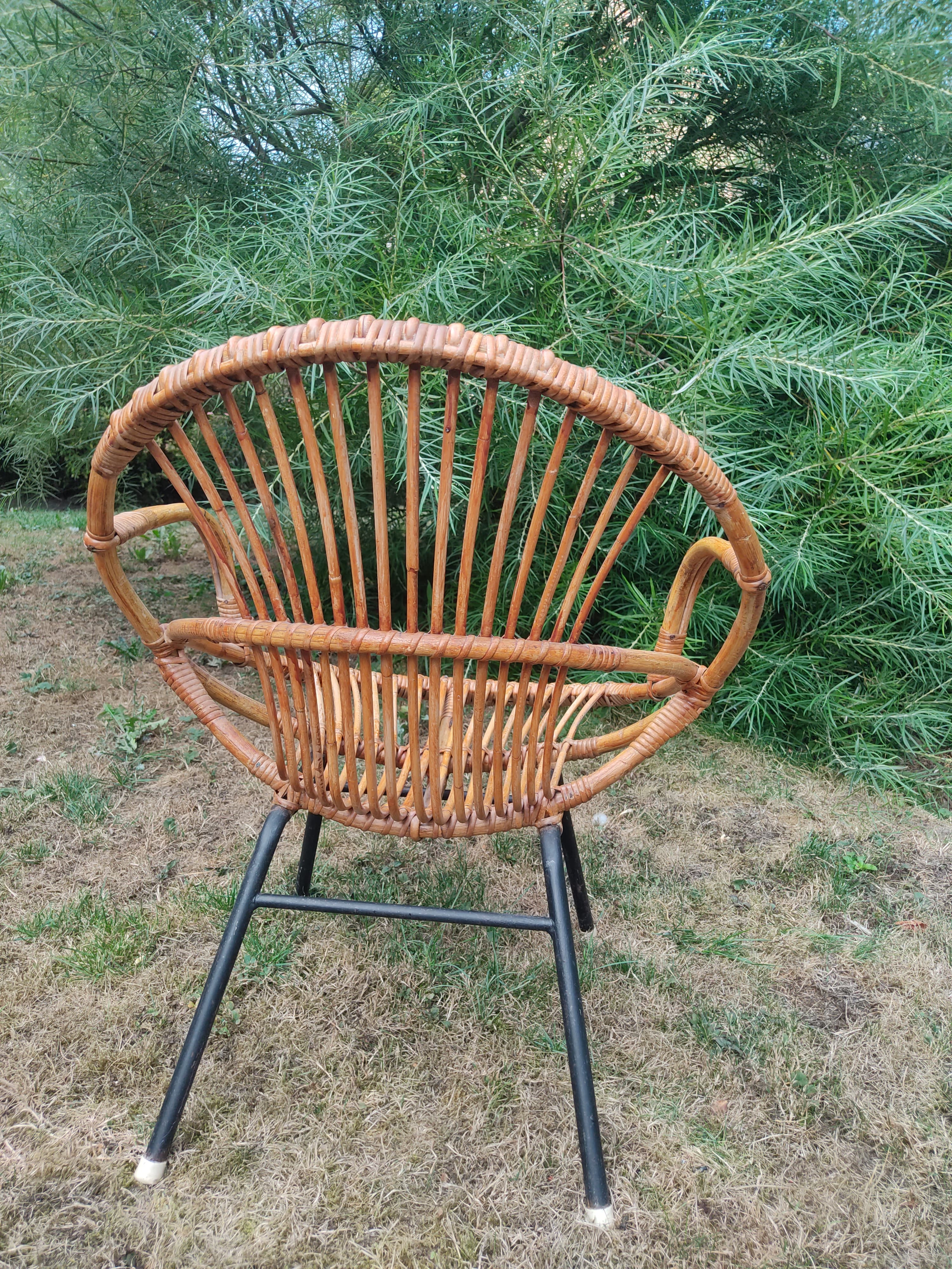 Armchair rattan basket child, vintage