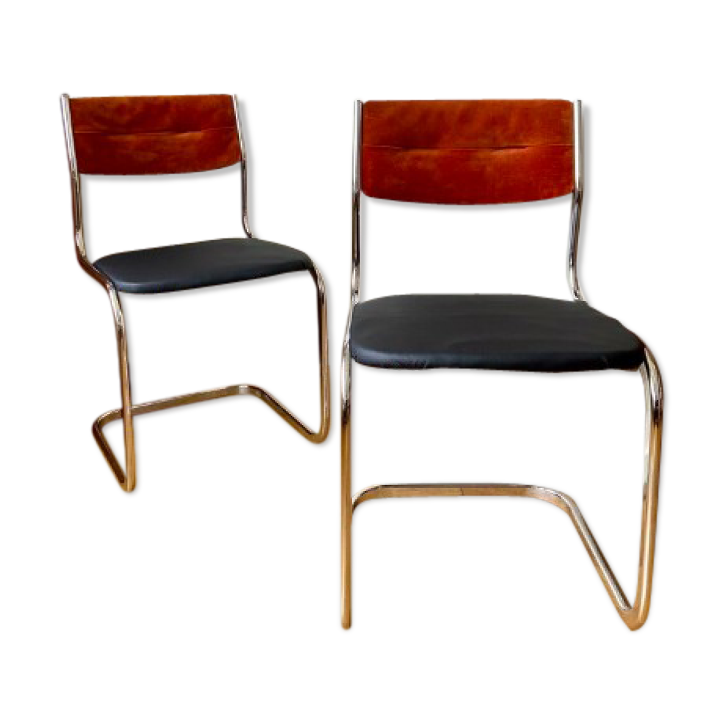 Paire de chaises en nubuck, skaï et aluminium chromé