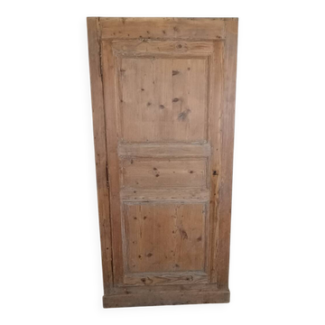Bonnetière ancienne rustique en bois brut