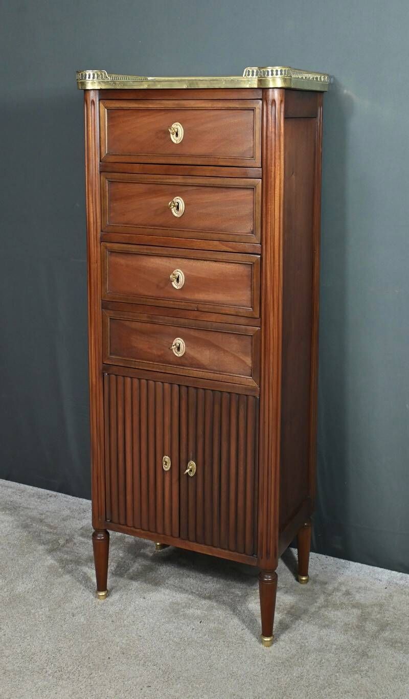 Small mahogany chest of drawers, Louis XVI style – late 19th century