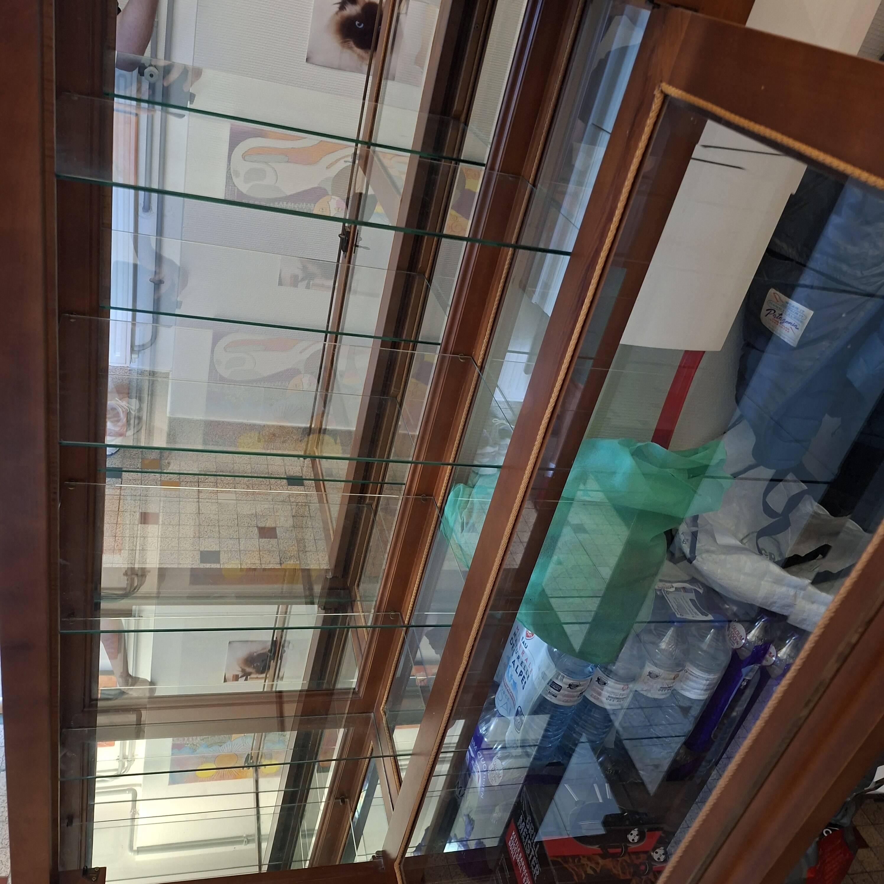 Vitrine merisier verre biseauté miroirs