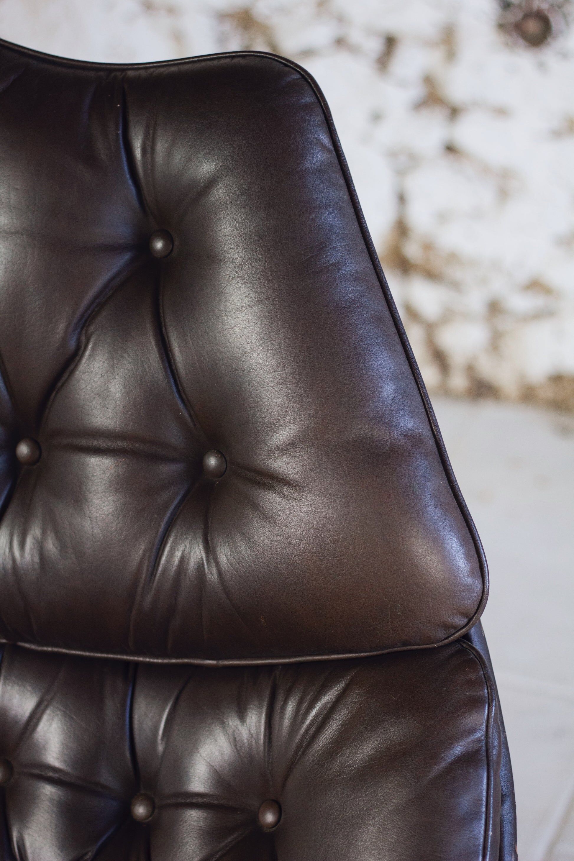 F588 armchair in leather by Geoffrey Harcourt for Artifort, 1960