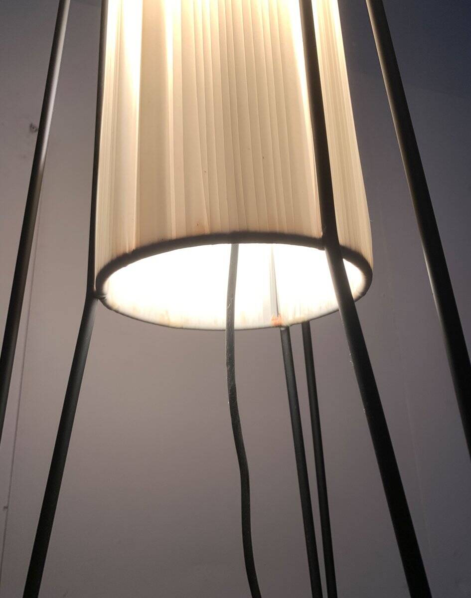 Mid-century German minimalist floor lamp by Hesse Leuchten, 1960s.
