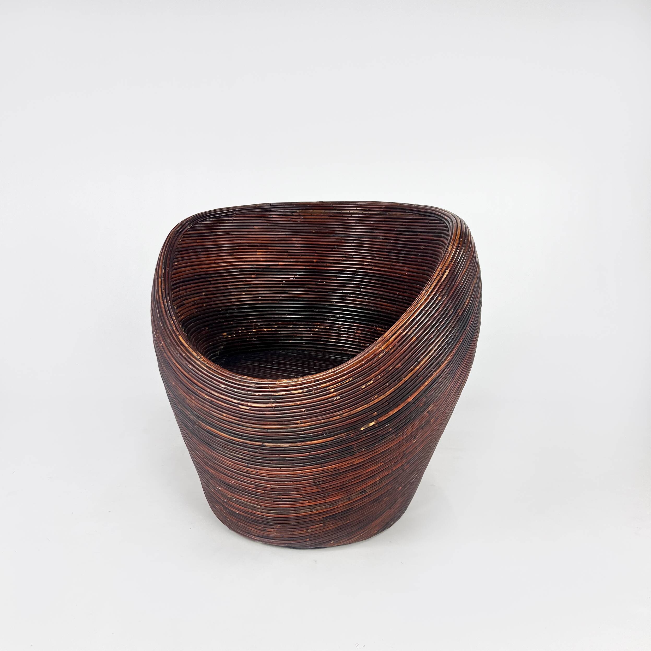 Vintage Italian Wicker Lounge Chair in the style of Gabriella Crespi, 1960s