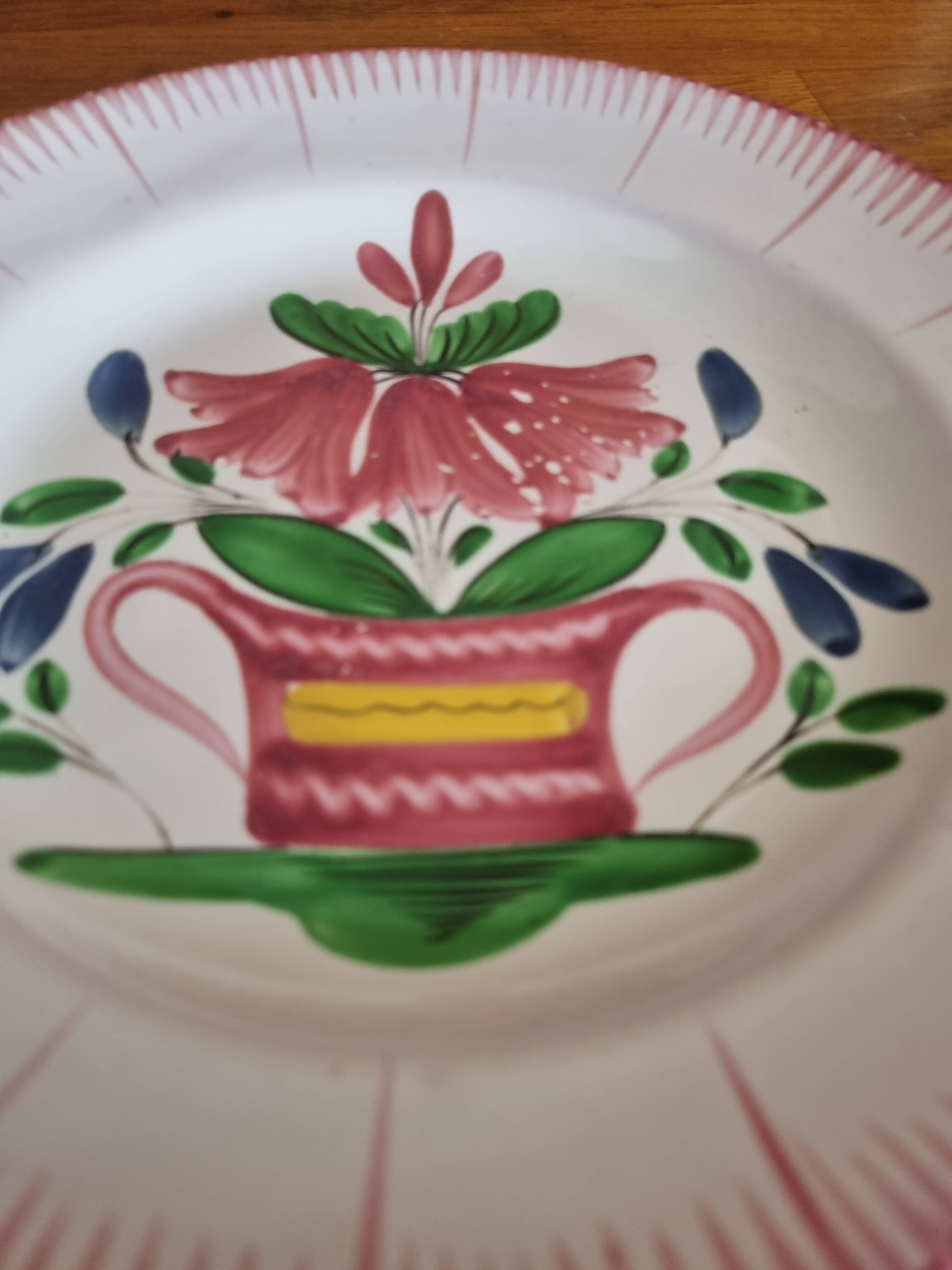 Assiette ancienne en faience les Islettes Lunéville