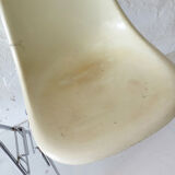 Set of 4 DCW fiber glass chairs