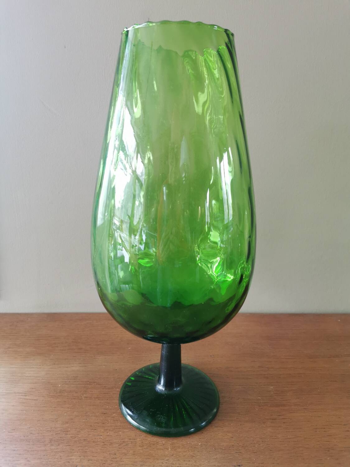Large glass vase from the 60s, green.