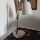 Desk lamp
