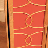 Armoire de poupée vintage osier