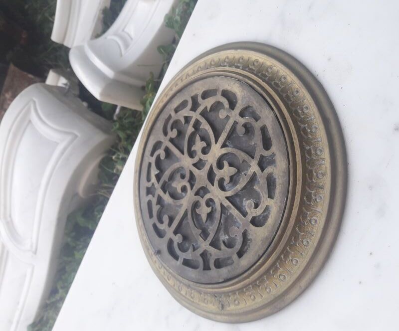 Fireplace XIX ° marble louis XV style with narrowed and floor slabs