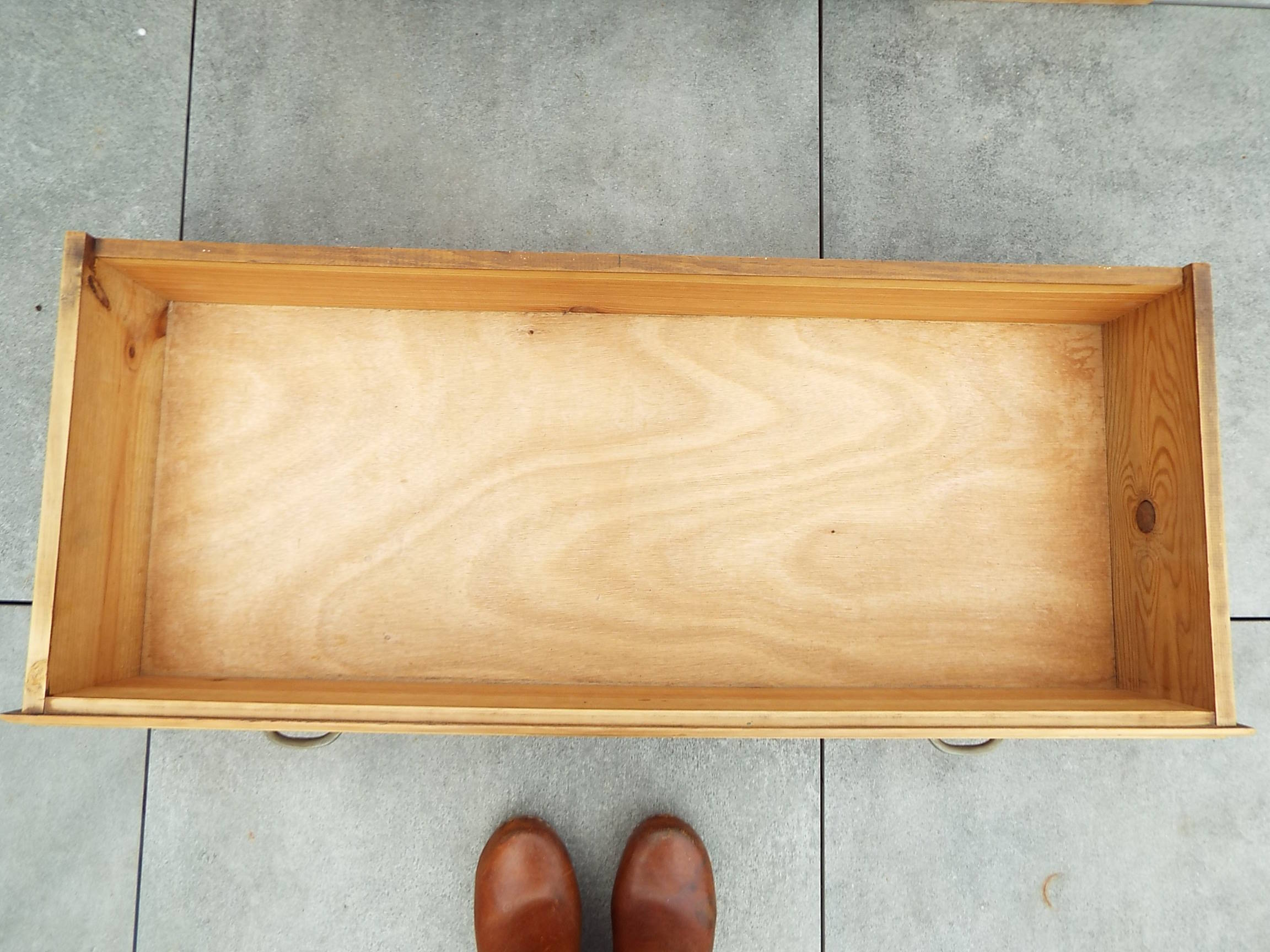 Chest of drawers 4 drawers