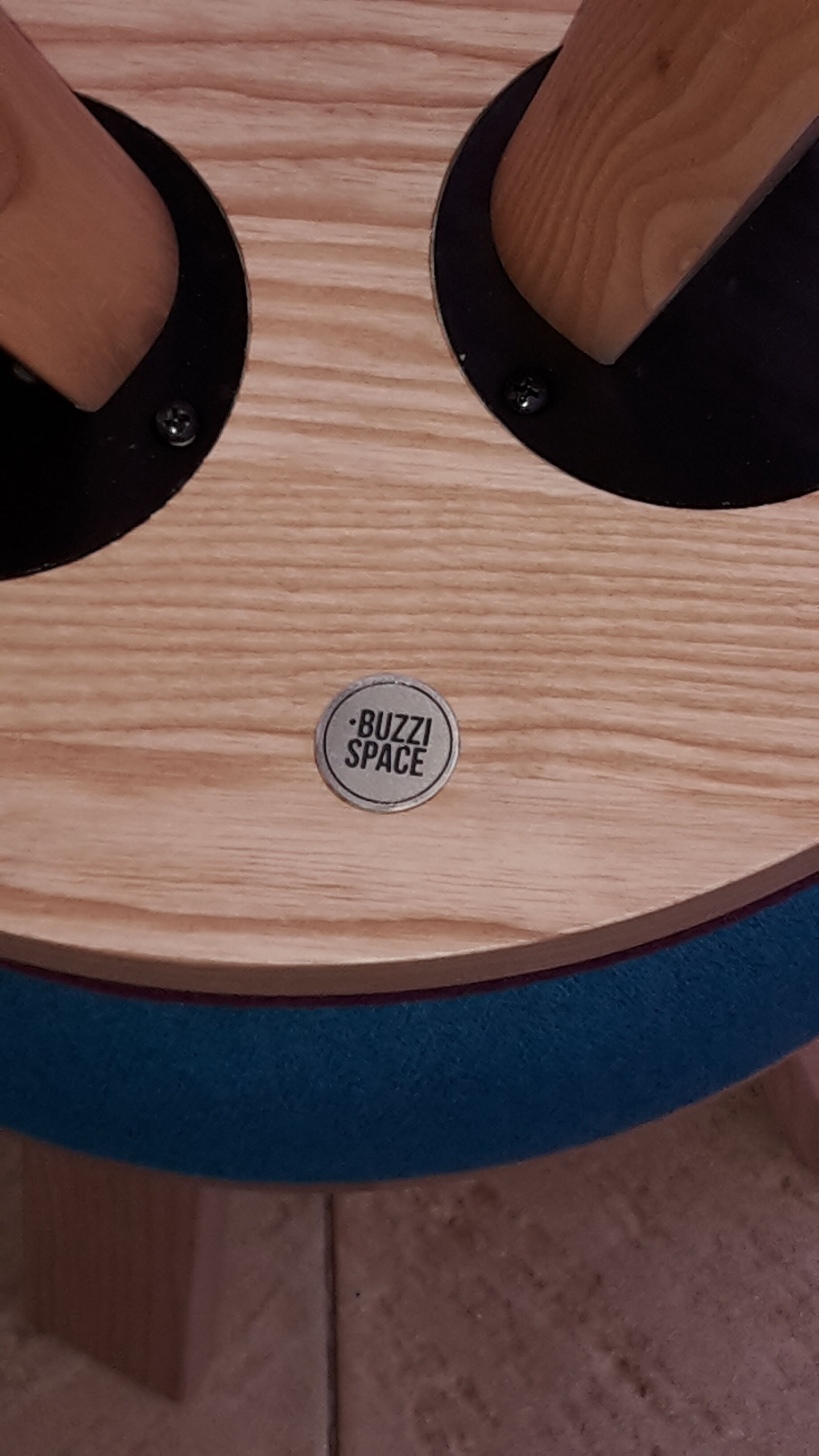 8 Buzzi Milk stool By Buzzi Space